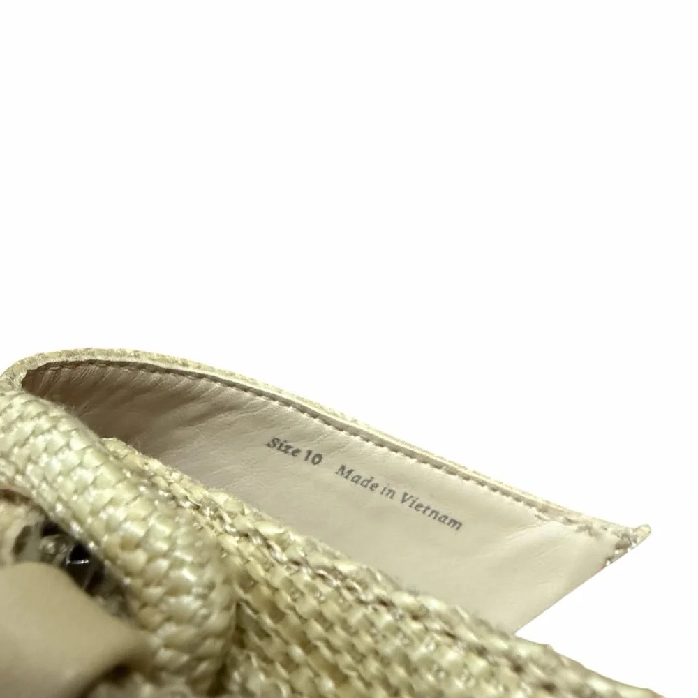 Dolce Vita Witny platform sandals in a natural raffia Size 10